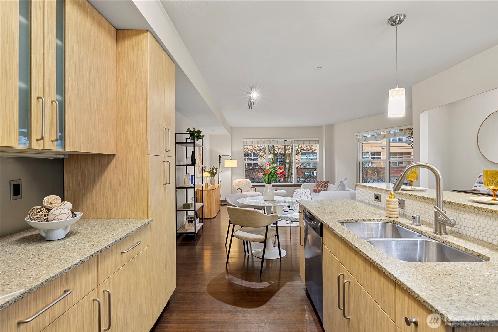 413 Northeast 70th Street, Unit 207 Seattle, WA 98115 - Photo 8 of 39