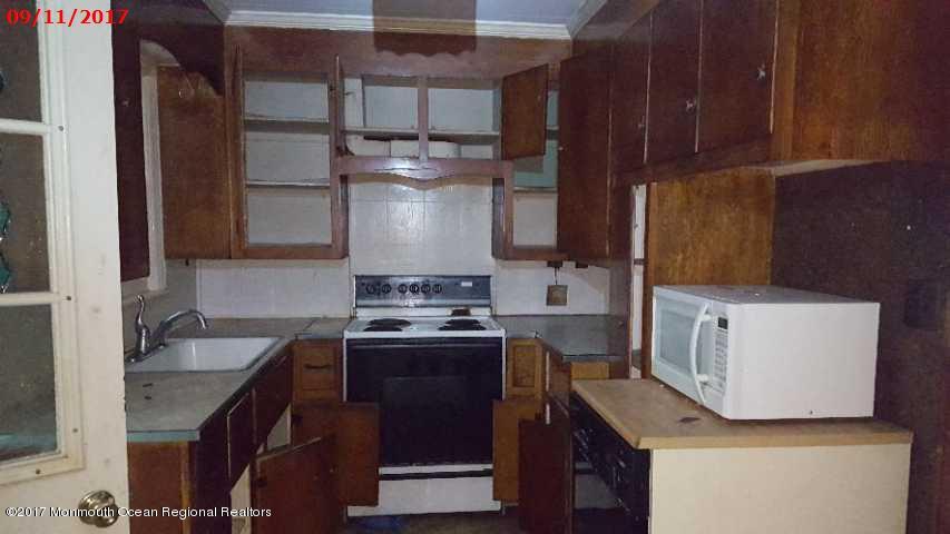 30 Brown Road Morganville, NJ 07751 - Photo 19 of 19 12