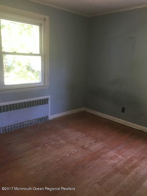 30 Brown Road Morganville, NJ 07751 - Photo 4 of 19 unflagged_190