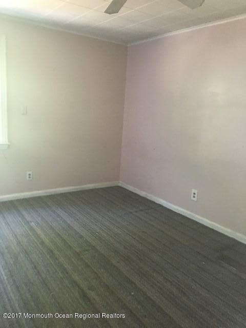 30 Brown Road Morganville, NJ 07751 - Photo 5 of 19 unflagged_193