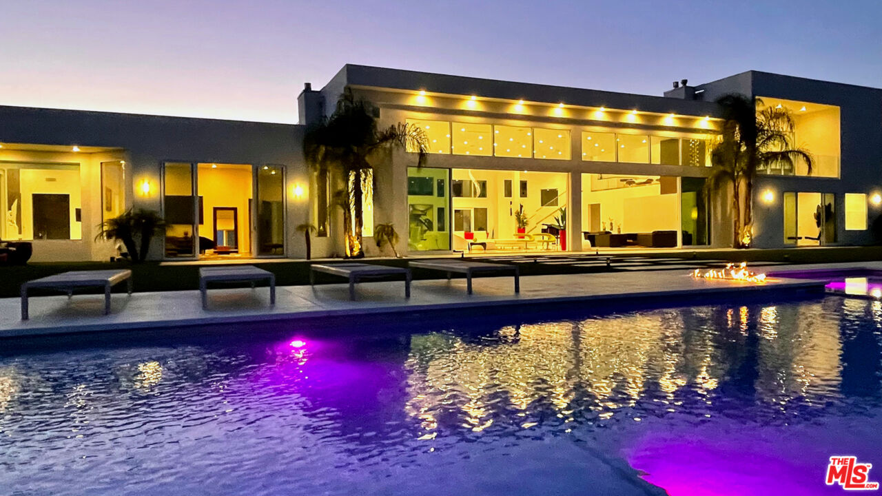 80 Saddlebow Road Bell Canyon, CA 91307 - Photo 35 of 37 a view of a swimming pool with an outdoor seating
