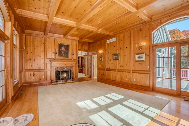 $1,500,000 | 7540 Alaska Ridge Southeast, Alto, MI 49302