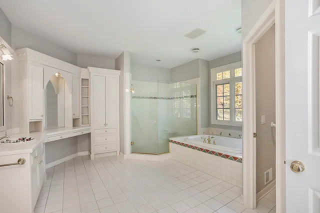 $1,500,000 | 7540 Alaska Ridge Southeast, Alto, MI 49302