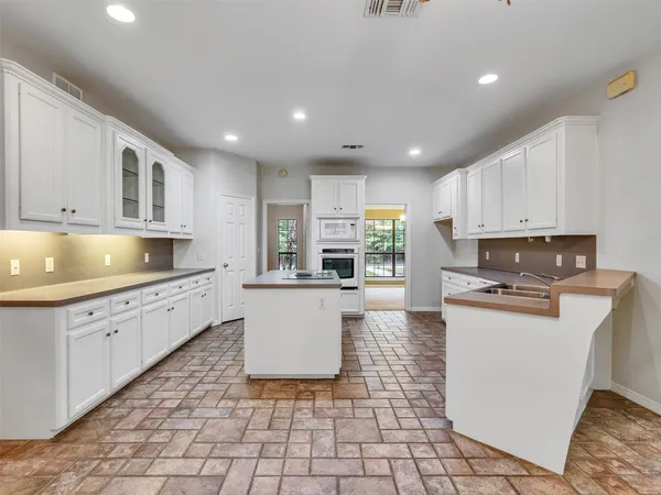 $270,000 | 195 Coral Gables, Trinity, TX 75862