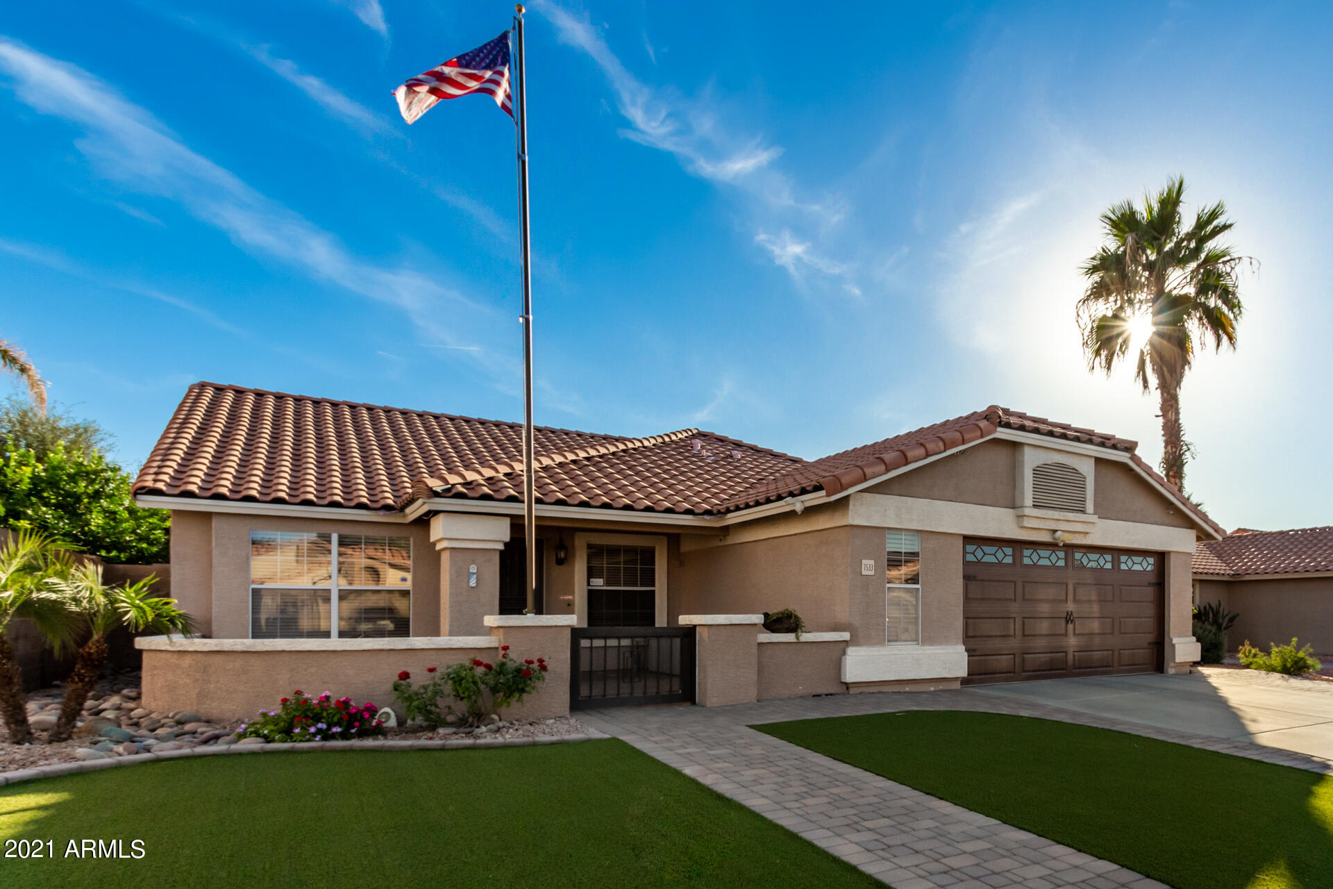 7533 West Calavar Road Peoria, AZ 85381 - Photo 3 of 35 03-Calavar
