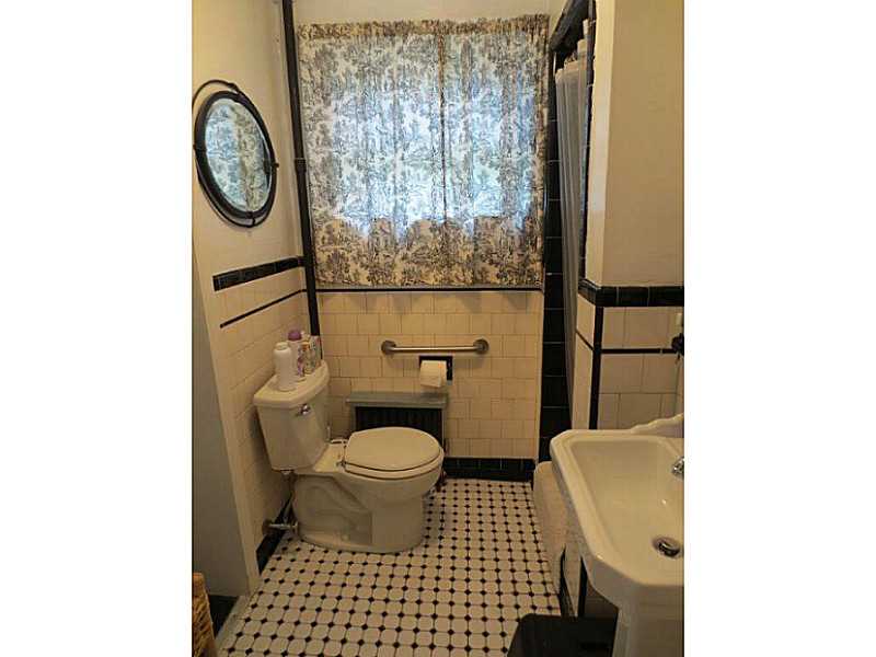 205 Old River Road Lincoln, RI 02865 - Photo 12 of 24 Bathroom.