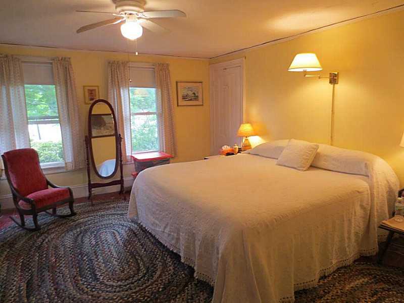 205 Old River Road Lincoln, RI 02865 - Photo 17 of 24 Bedroom.