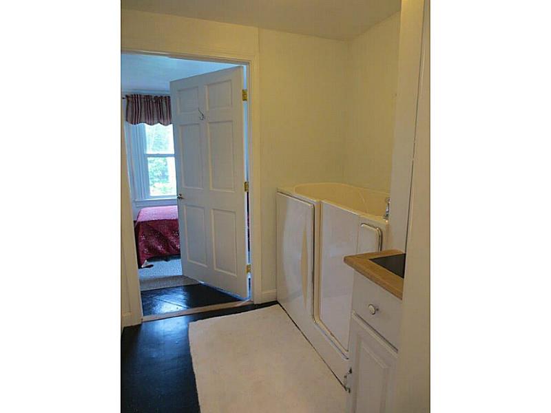 205 Old River Road Lincoln, RI 02865 - Photo 20 of 24 Bathroom.