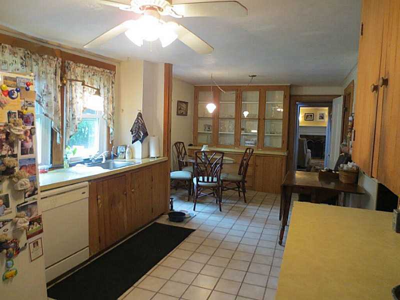 205 Old River Road Lincoln, RI 02865 - Photo 5 of 24 Kitchen.