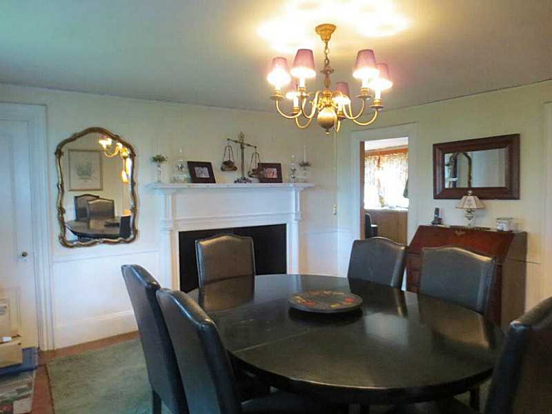 205 Old River Road Lincoln, RI 02865 - Photo 8 of 24 Dining Room.