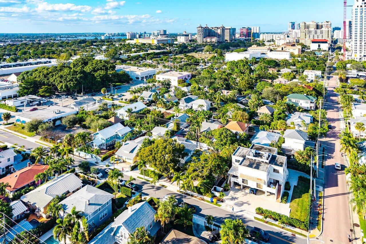 307 Wildermere Road West Palm Beach, FL 33401 - Photo 48 of 54 a view of a city