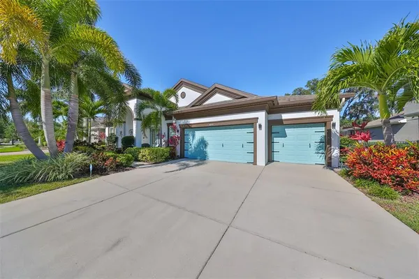 $639,900 | 6646 Park Strand Drive, Apollo Beach, FL 33572
