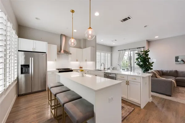 $3,600 | 2107 Bennett Avenue, Unit 10, Dallas, TX 75206