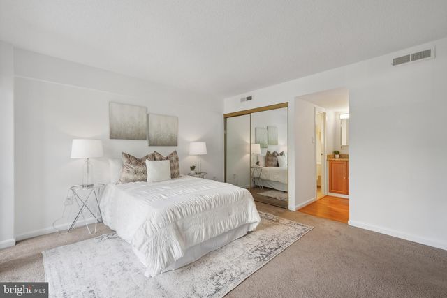 $409,900 | 1300 Army Navy Drive, Unit 212, Arlington, VA 22202