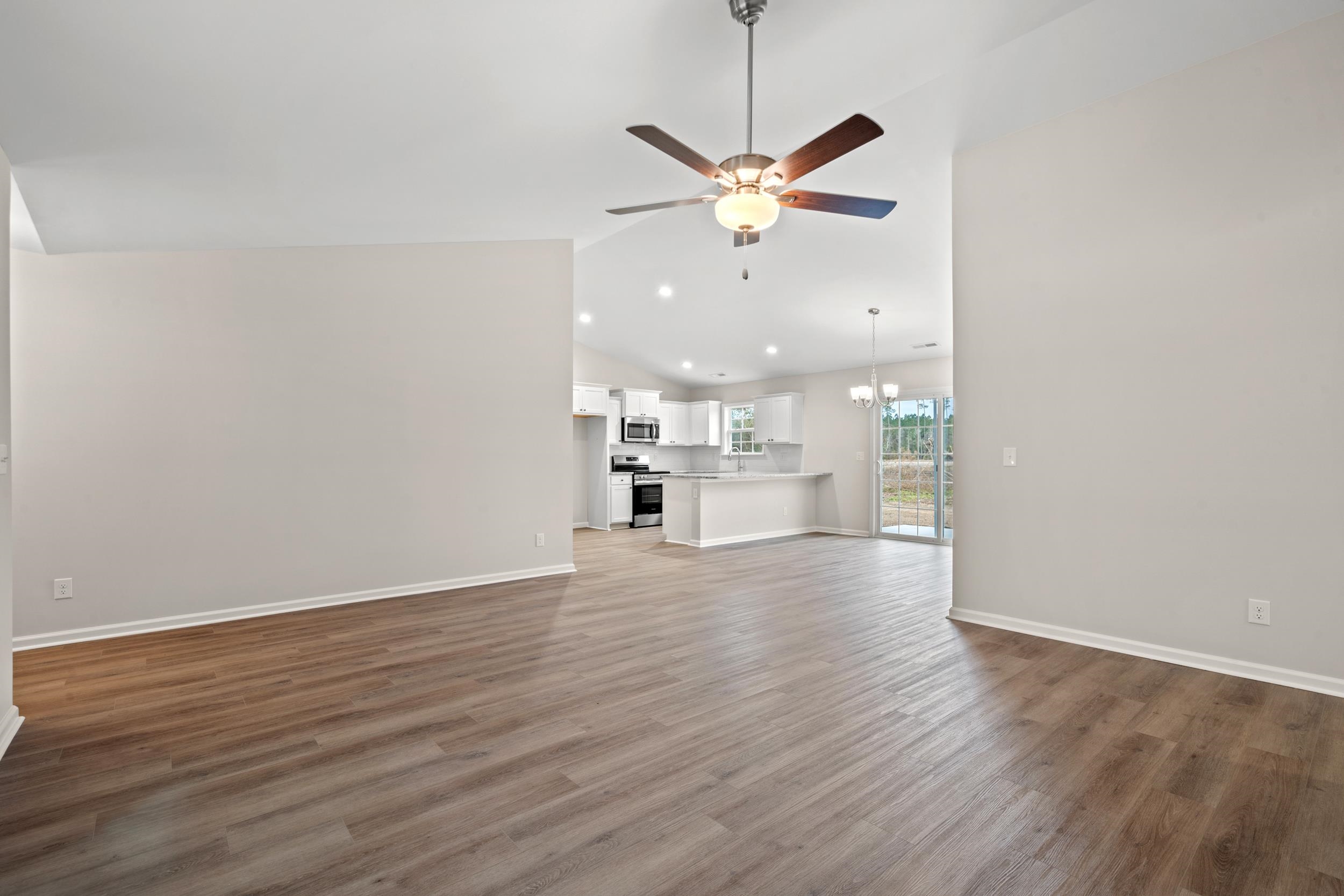 44 Bennington Court Georgetown, SC 29440 - Photo 3 of 27