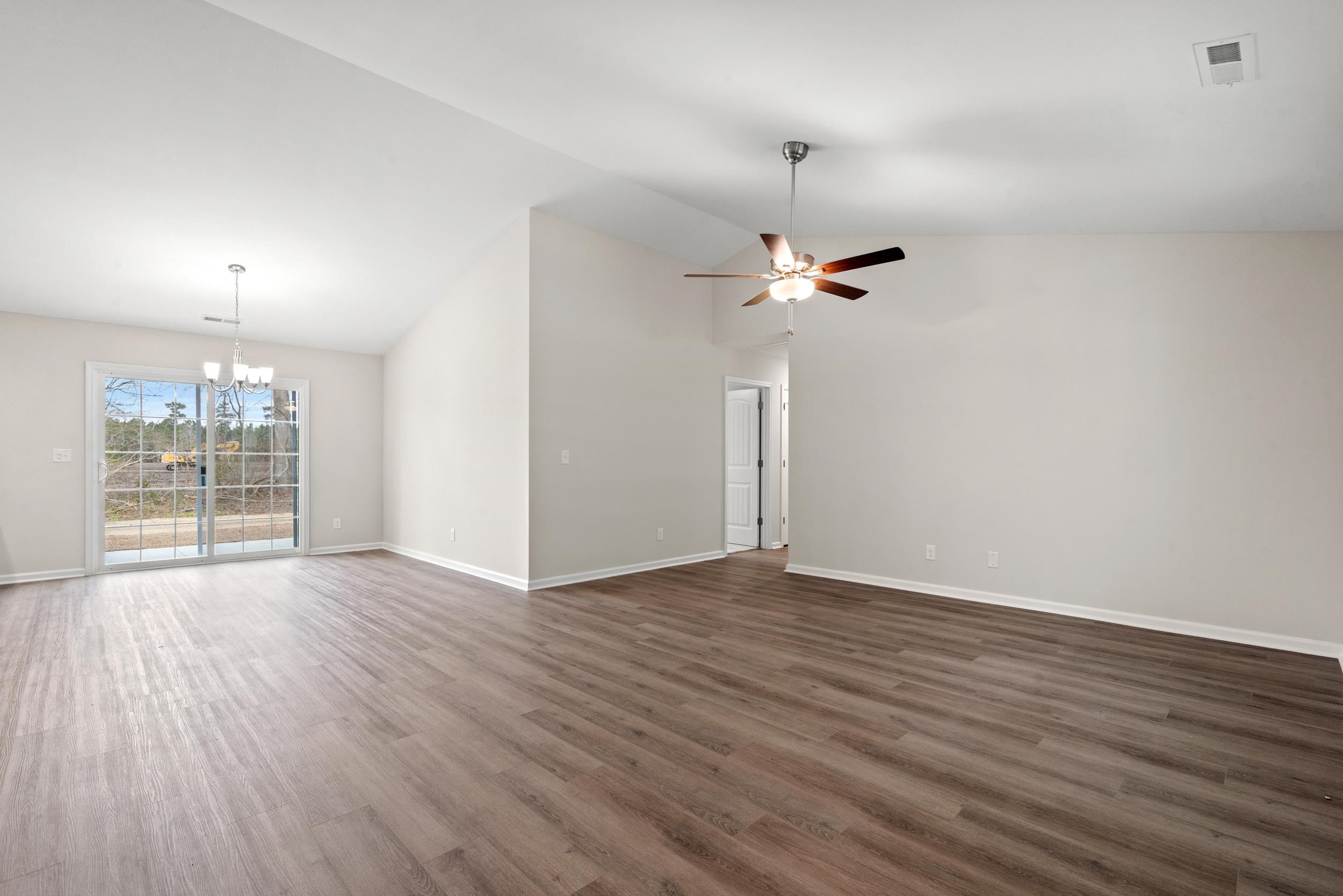 44 Bennington Court Georgetown, SC 29440 - Photo 4 of 27