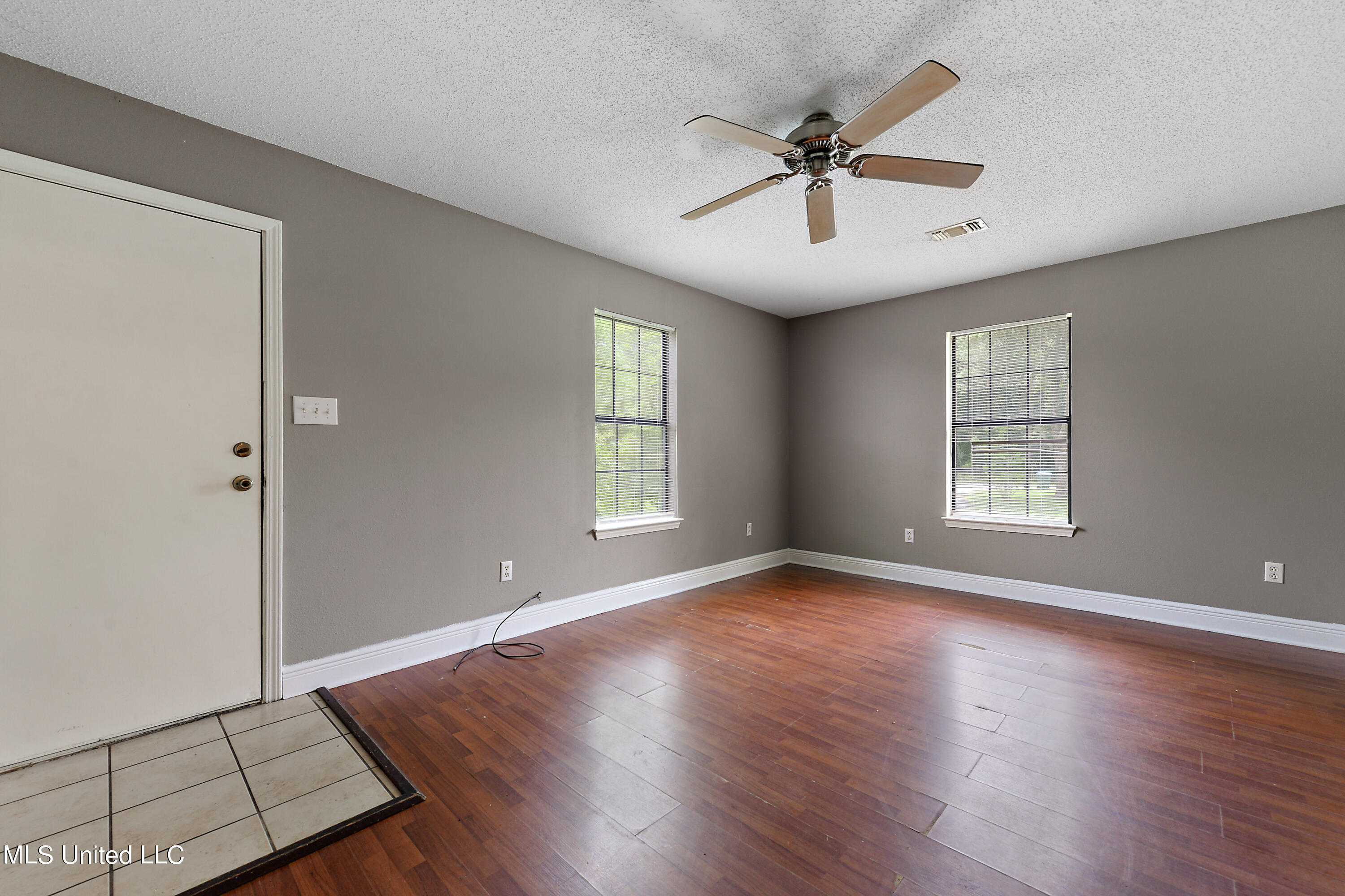 8417 Bayou Cumbest Road Moss Point, MS 39562 - Photo 12 of 23 011 (3)