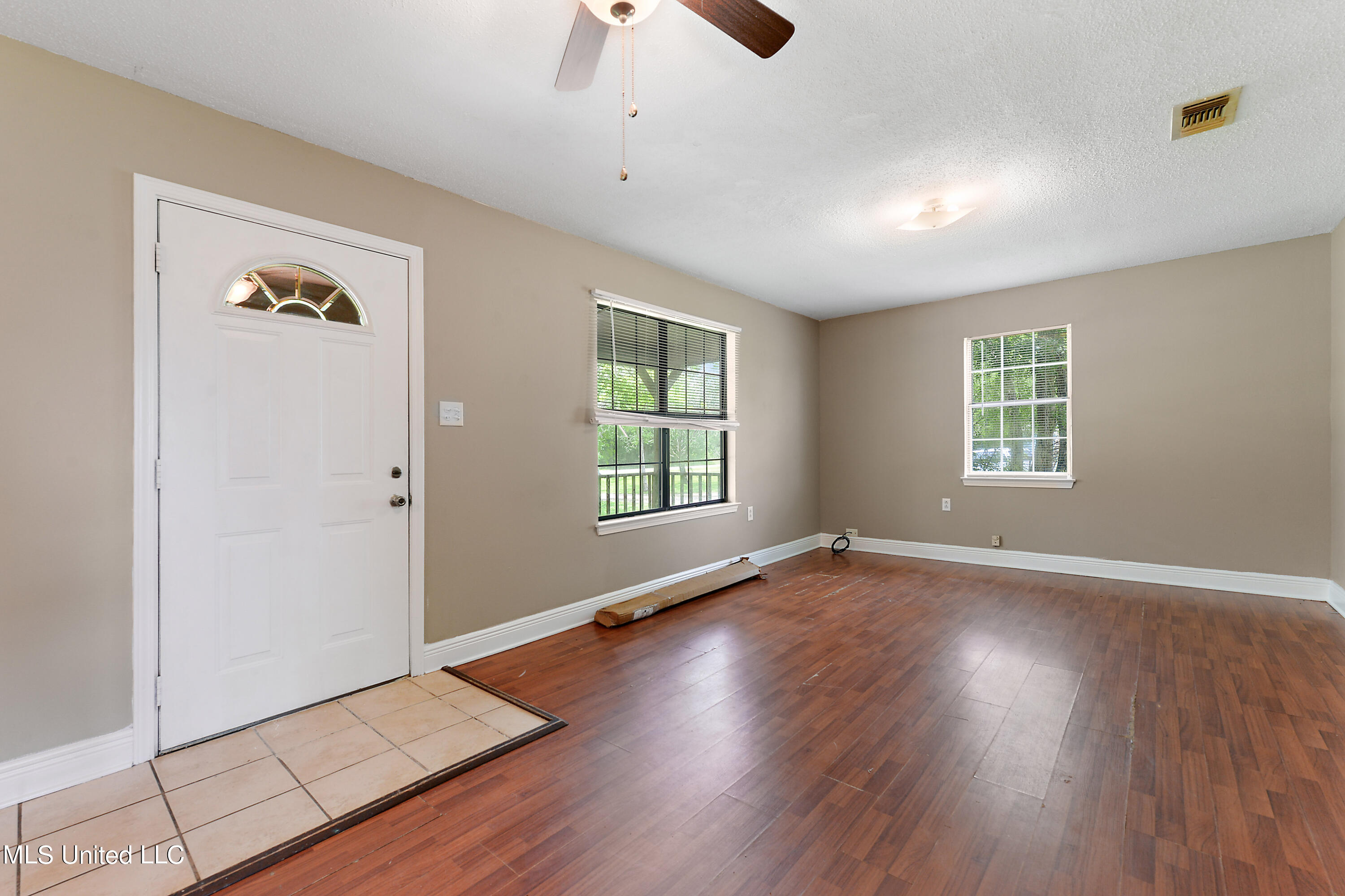 8417 Bayou Cumbest Road Moss Point, MS 39562 - Photo 4 of 23 004 (3)
