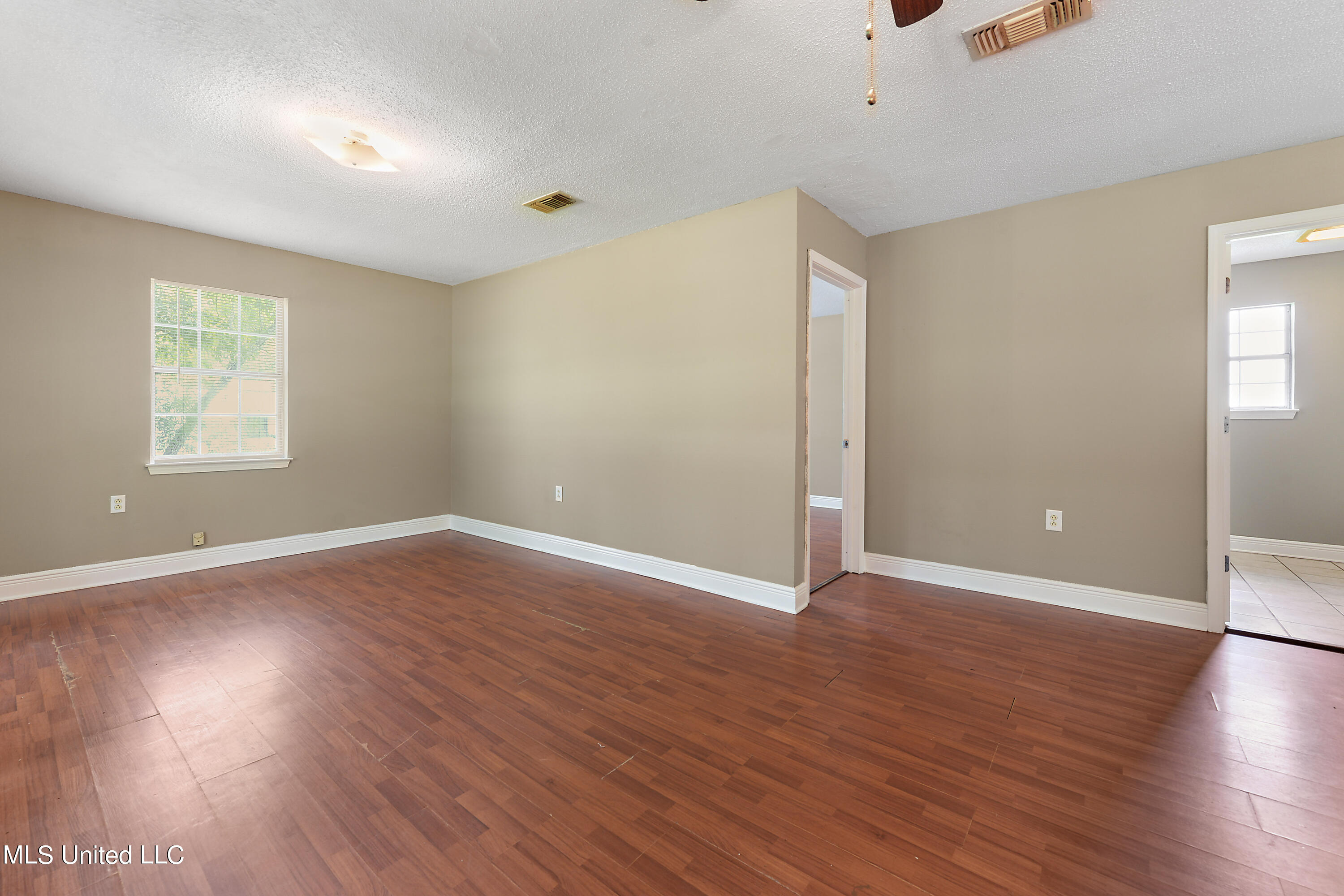 8417 Bayou Cumbest Road Moss Point, MS 39562 - Photo 7 of 23 007 (3)