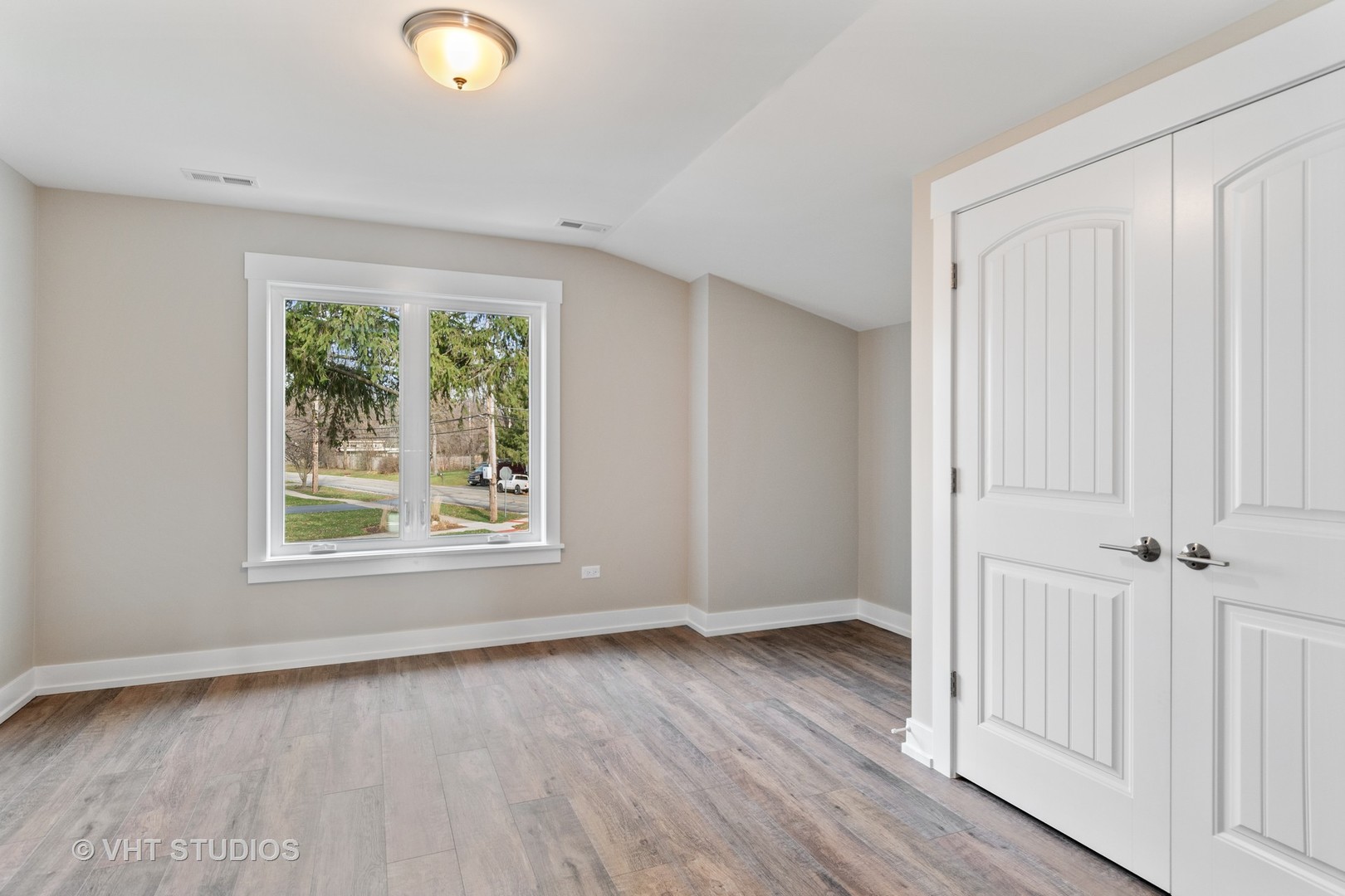 730 East Hillside Road Naperville, IL 60540 - Photo 14 of 20