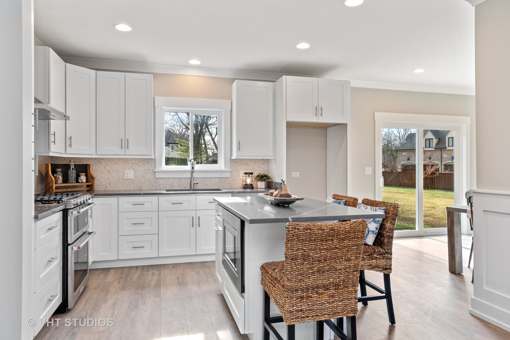 730 East Hillside Road Naperville, IL 60540 - Photo 5 of 20