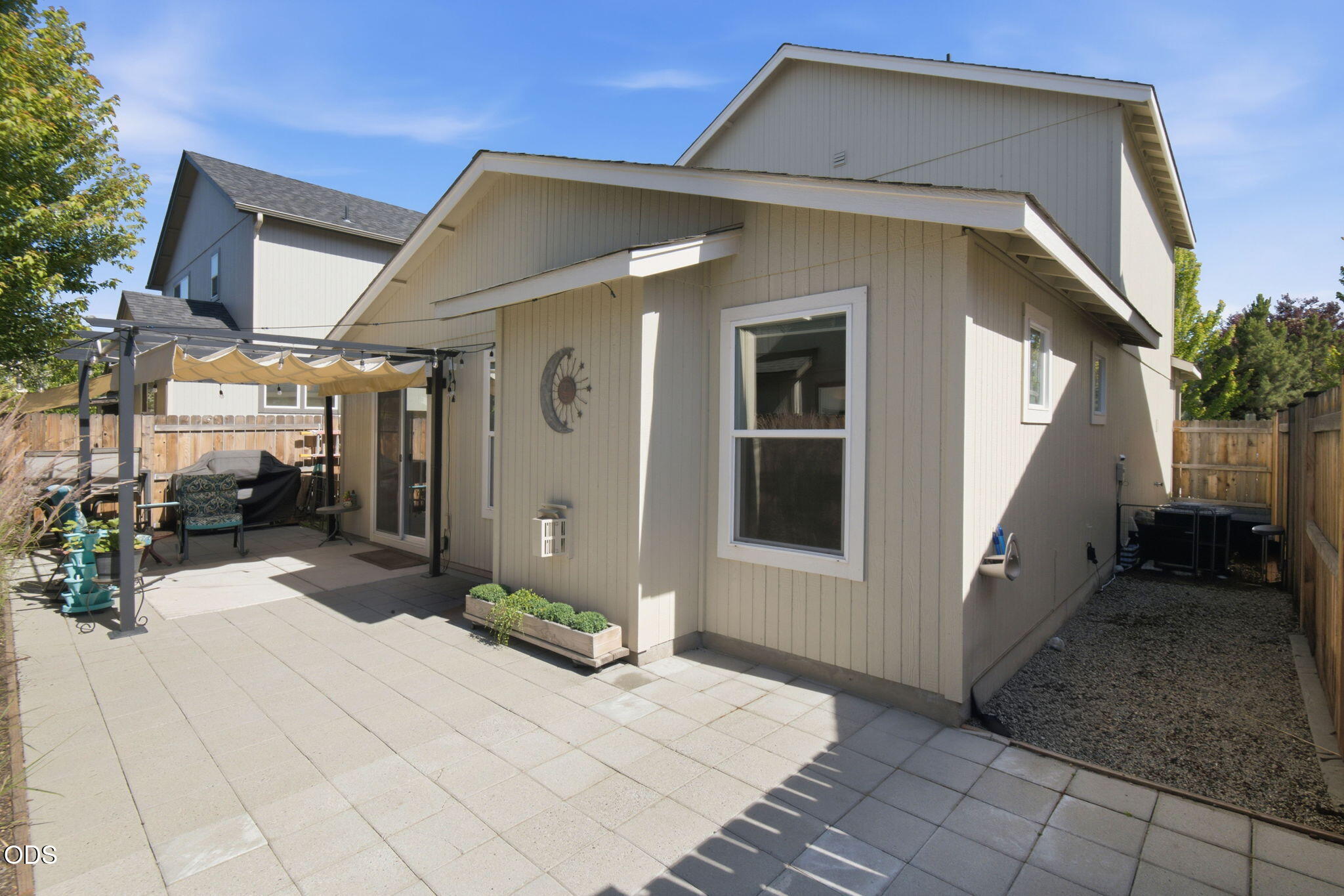 21184 Darnel Avenue Bend, OR 97702 - Photo 15 of 17