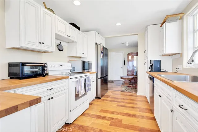 $389,900 | 38450 Highway 18, Lucerne Valley, CA 92356