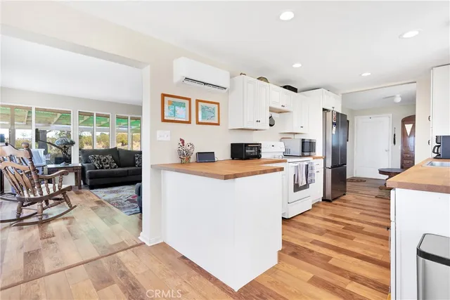 $389,900 | 38450 Highway 18, Lucerne Valley, CA 92356