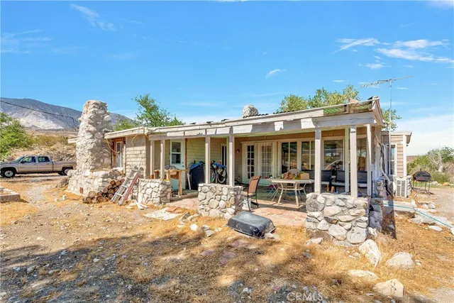 $389,900 | 38450 Highway 18, Lucerne Valley, CA 92356
