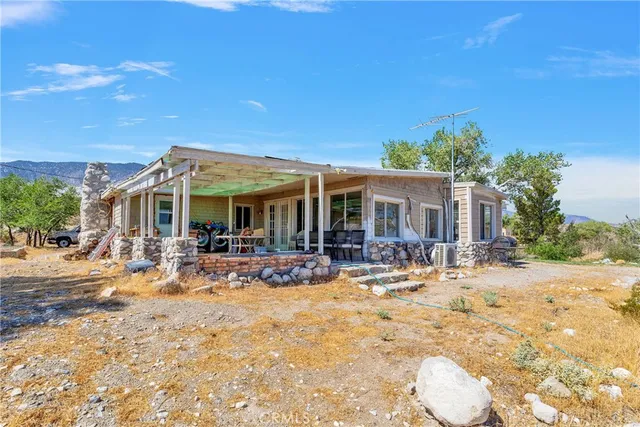 $389,900 | 38450 Highway 18, Lucerne Valley, CA 92356