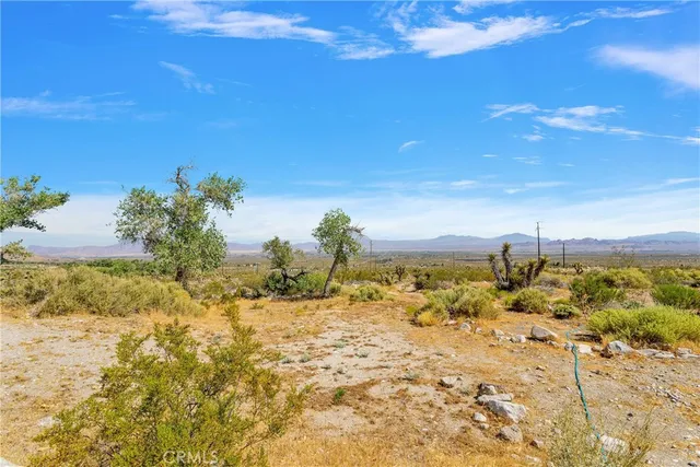 $389,900 | 38450 Highway 18, Lucerne Valley, CA 92356
