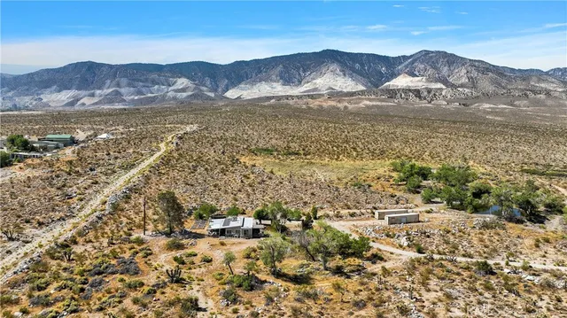 $389,900 | 38450 Highway 18, Lucerne Valley, CA 92356