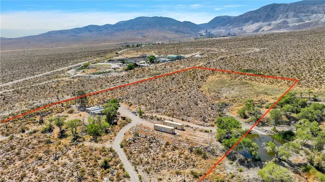 $389,900 | 38450 Highway 18, Lucerne Valley, CA 92356
