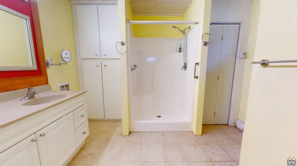 $349,900 | 11973 Southwest 77th Street, Auburn, KS 66402