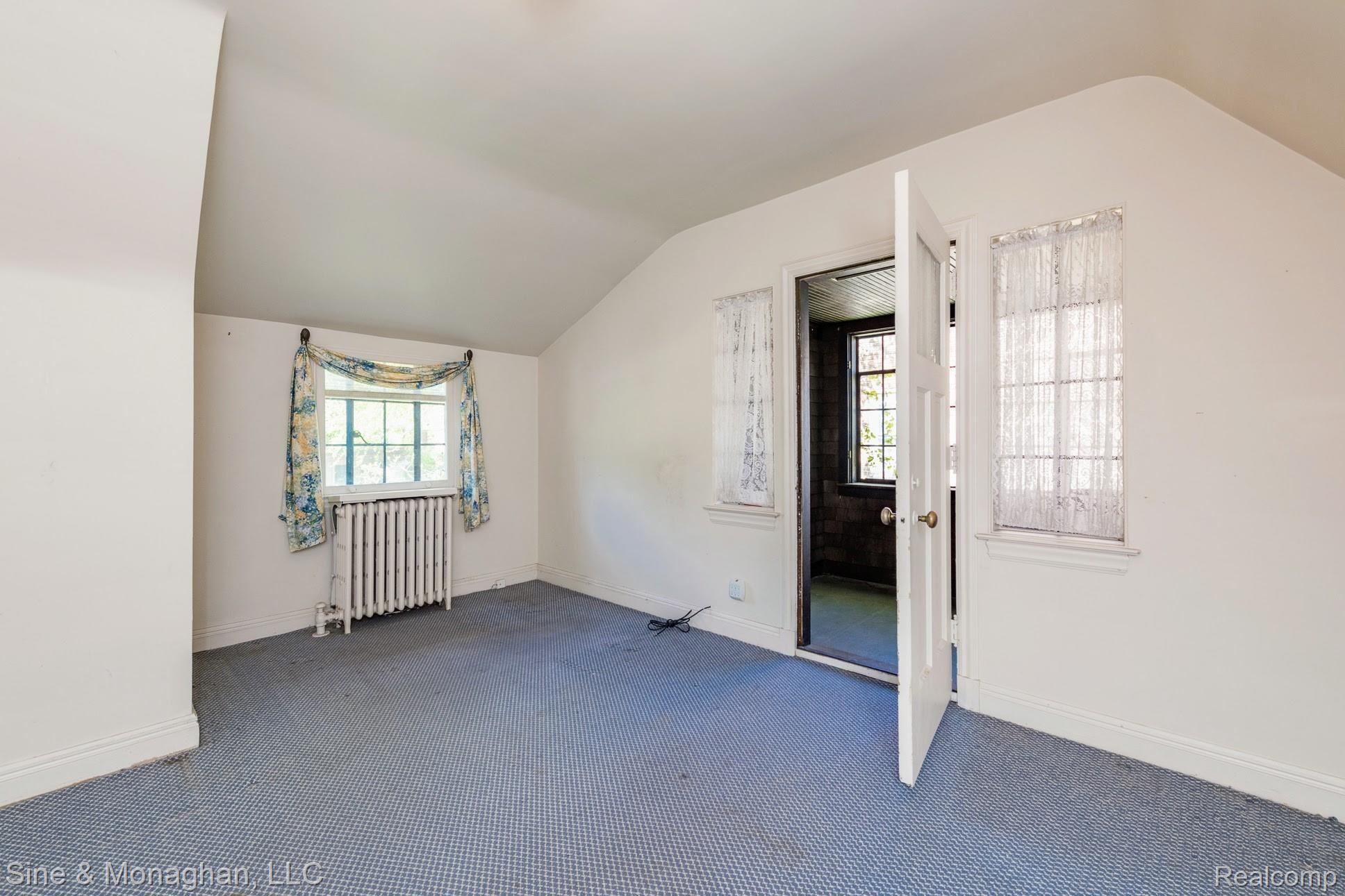 210 Merriweather Road Grosse Pointe, MI 48236 - Photo 35 of 57 DSC_8501.jpg