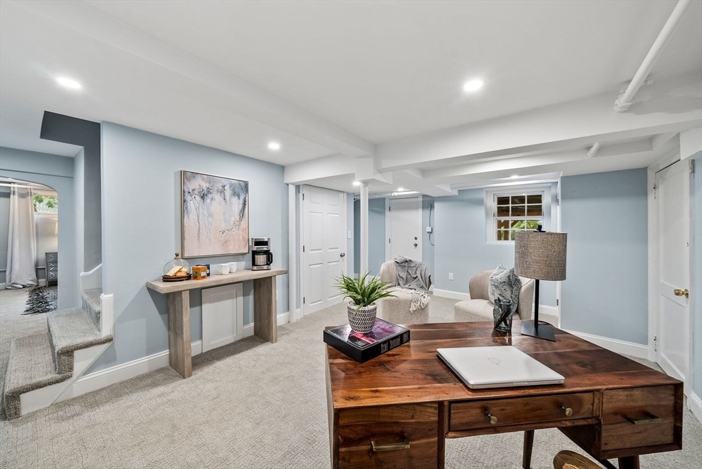 166 Hillcrest Road Needham, MA 02492 - Photo 31 of 41