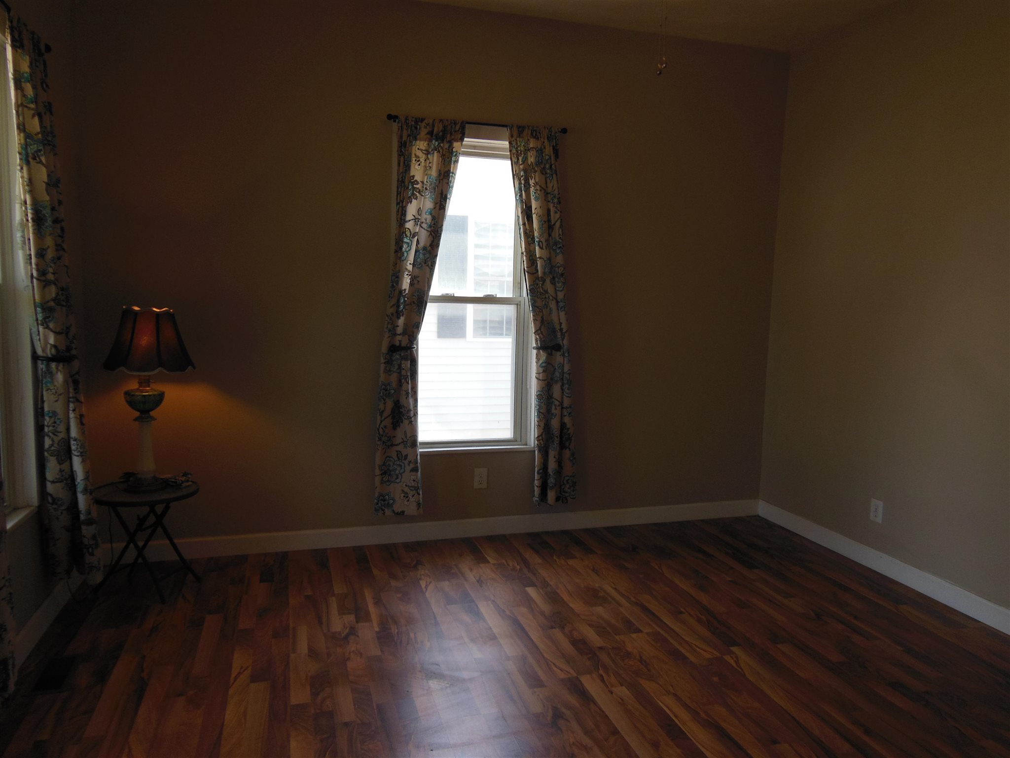 1619 North 8th Street Springfield, IL 62702 - Photo 3 of 6 Gallery Image 3