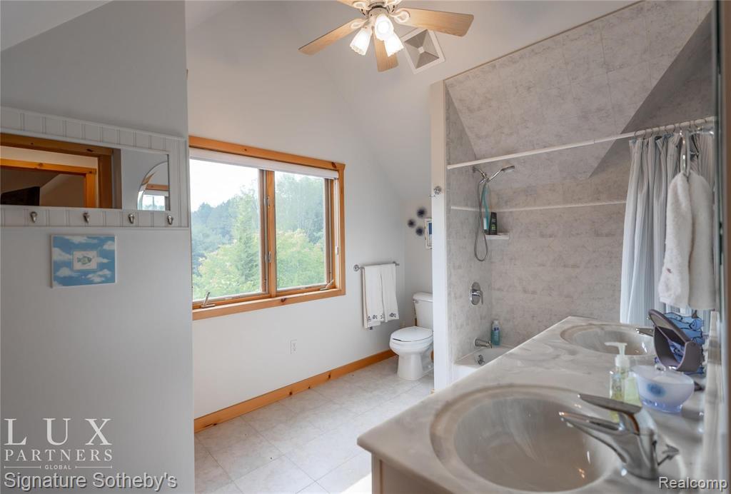 3725 South Lake Shore Road Harbor Beach, MI 48441 - Photo 18 of 29 Gallery Image 18