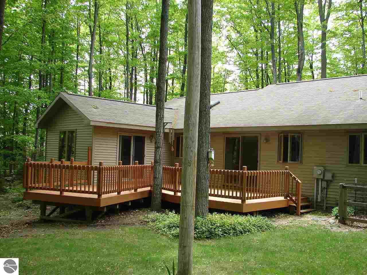 5544 Barney Road Traverse City, MI 49684 - Photo 2 of 24 1774921-1.JPG