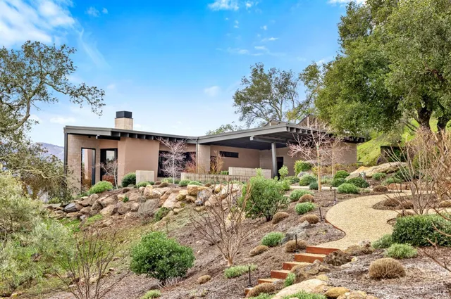 $10,800,000 | 860 Meadowood Lane, St. Helena, CA 94574