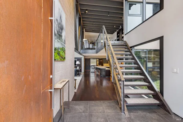 $10,800,000 | 860 Meadowood Lane, St. Helena, CA 94574