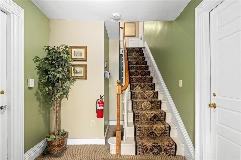 720 Main Street Bolton, MA 01740 - Photo 10 of 40