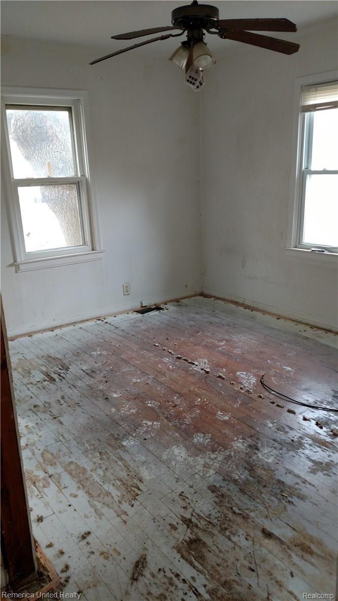 13784 Leonard Avenue Warren, MI 48089 - Photo 5 of 5 IMG_20151105_110204500.jpg
