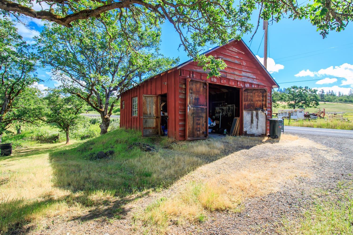 1605 Hammel Road Eagle Point, OR 97524 - Photo 17 of 28 Additional Photo