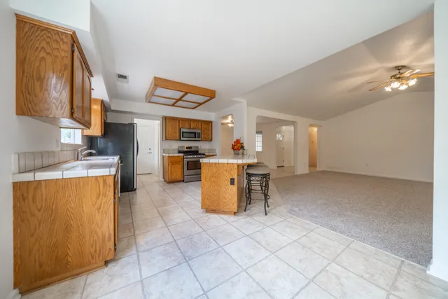 $425,000 | 2166 Wicklow Street, Redding, CA 96001