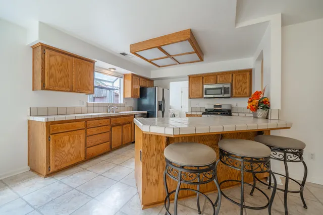 $425,000 | 2166 Wicklow Street, Redding, CA 96001