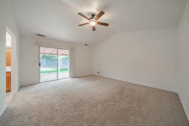 $425,000 | 2166 Wicklow Street, Redding, CA 96001