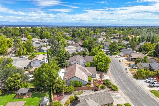 $425,000 | 2166 Wicklow Street, Redding, CA 96001