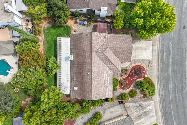 $425,000 | 2166 Wicklow Street, Redding, CA 96001