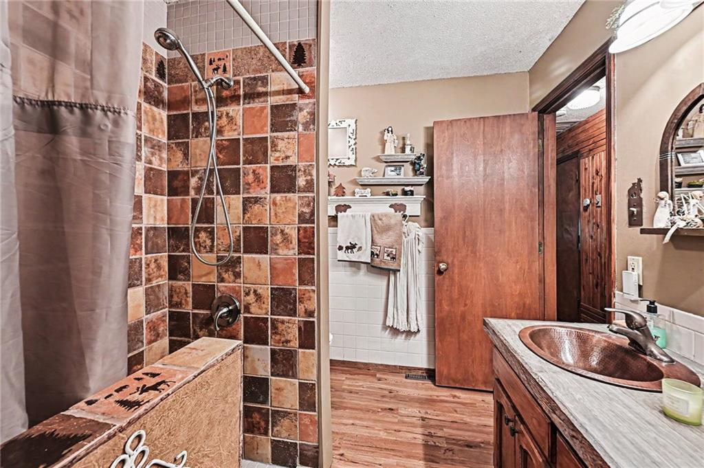 11760 Southwest State Rte Jj St. Joseph, MO 64504 - Photo 11 of 23